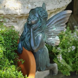 Fyne-Finds Flower Fairy Pot Hanger Outdoor Garden Decorative Figure Ornament Sculpture