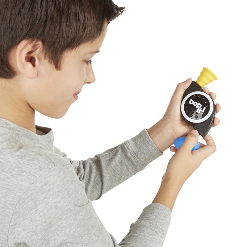 Hasbro Gaming Bop It! Micro Series Electronic Game for 1