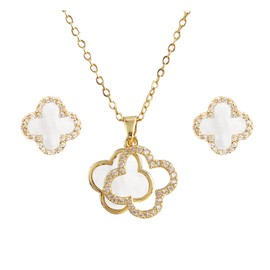Hanaoops Four-Leaf Clover Jewellery Set for Women Girls Gold Silver Stainless Steel Black Four-Leaf Clover Pendant Necklace Stud Earrings Jewellery Set (White Gold)