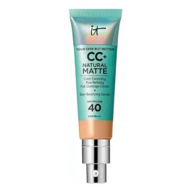It Cosmetics CC+ Natural Matte - CC Cream Base de Maquillaje 7 en 1 con Protector Solar FPS 40 Cobertura Completa para Piel Grasa, Acabado Mate, Contr