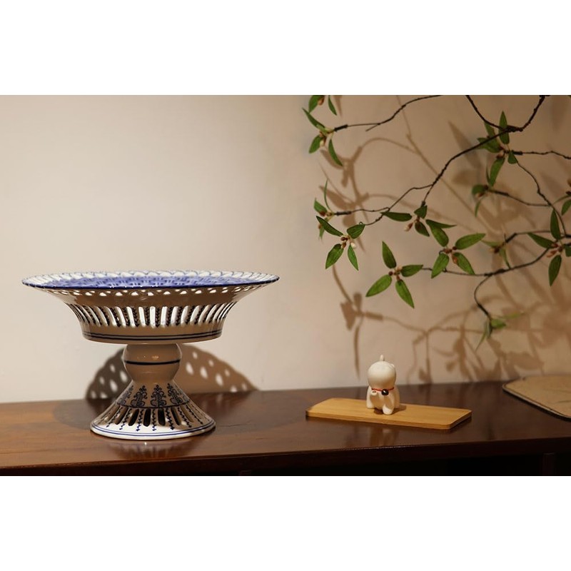 Aimusego Blue and White Party Tray, Ceramic Fruit Dispaly Bowl