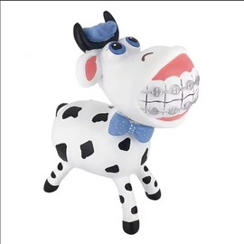 Sino Dental Group Dentist Gifts Resin Orthodontic Animals Sculpture Figurine Dental Clinic Office Desktop Ornament Figurine (Cow)