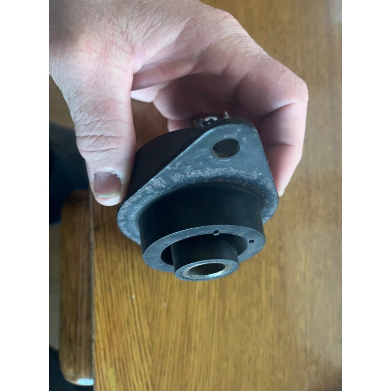 New Holland 9803221 GENUINE OEM Motor Engine Mount fits New
