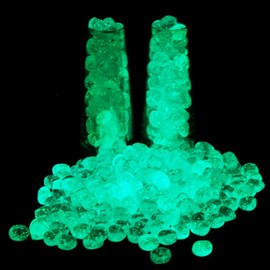 CroBlissful 350 Pieces 1 Kg/ 35.27 oz Glow in The Dark Rocks Drop Shape Fish Tank Pebbles Blue Glow in The Dark Pebbles Aquarium Gravel Luminous Stones for Outdoor Succulent Garden Lawn, 0.79 Inch