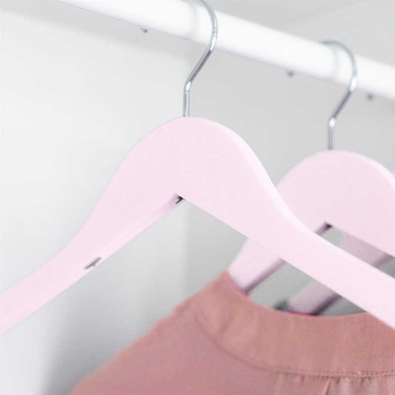 Harbour Housewares Wooden Children's Hangers - Light Pink - Pack