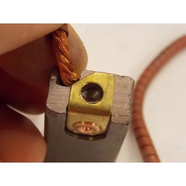 Toyo Tanso New Toyo Tanso M-2 Copper Graphite Carbon Motor Brush 40mm x19.75mm x 12.3mm  H5