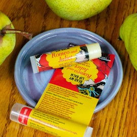 The Unemployed Philosophers Guild Romeo & Juliet Read My Lip Balm - Shakespeare's Full Balcony Scene Under Label - Pear Flavored, Cruelty-Free and Made in the USA from Natural and Imported Ingredients