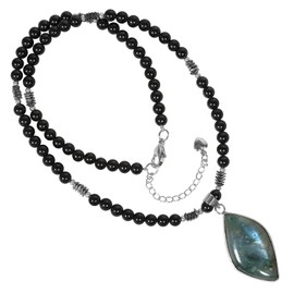 mookaitedecor Labradorite Pendant Necklace Labradorite Crystal Jewellery for Women, Moonstone Necklace Black Obsidian Bead Necklace Black Healing Crystal Necklace Short Beaded Precious Stone Necklace