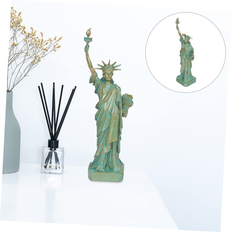 iplusmile Mini Statue of Liberty Resin Ornament Creative Desktop Decor