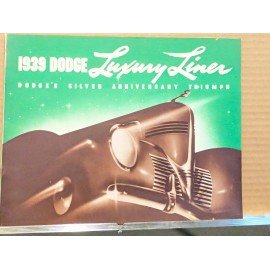 1939 DODGE "LUXURY LINER SPECIAL & DE LUXE" Car Dealer Sales Brochure NOS OLD
