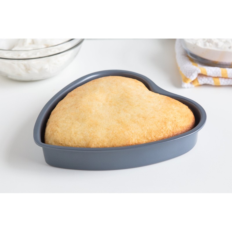 Fox Run 4458 8-Inch Non-Stick Heart Pan
