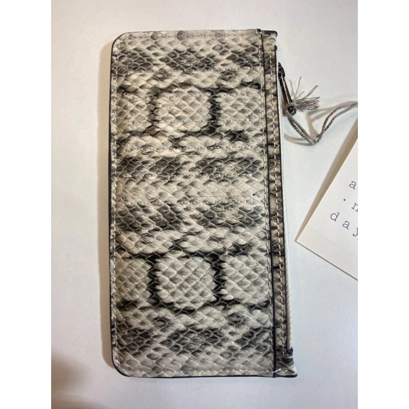 A New Day Women Zip Wallet