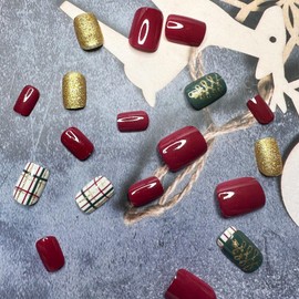 LBPEPAMZ Christmas Press on Nails Short Square Fake Nails with Lattice Gold Xmas Tree Designs Red Yellow Solid Color Glitter False Nails Full Cover Glossy Acrylic Nails Stick on Nails for Women 24Pcs