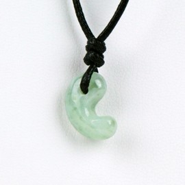 Ancient Magatama Pendant, Jadeite Jadeite Pendant: Approx. 0.7 x 0.5 x 0.5 inches (18 x 12 x 8 mm) *Includes drawstring bag