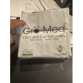 1-Gallon Open Top Grow Bag, Buffered pH Balanced Coco Coir, Organic & Eco-Friendly, Coconut Coir, Ever Grow Coco Soil Substrate, 10 Bags Included (1 Gallon)