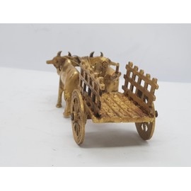 Precious Craft Traditional Indian Metal Bullock Cart Figurine for Desk Top, Antique Brass Finish with Yellow Coating- [Ounce: -19.03= Gram: -539]