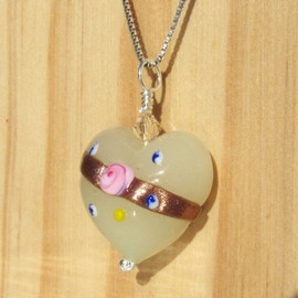 Cream Fiorato 19mm MURANO Glass Heart Sterling Silver Chain Necklace. Roses. Gift Wrapped