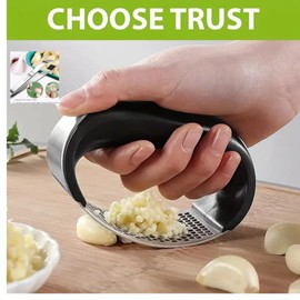 Garlic Press Rocker with Stainless Steel Peeler, Garlic Crusher, Mincer and Chopper - Ergonomic Handle, Durable, Easy to Clean Kitchen Tool for Crushing, Mincing and Squeezing Garlic