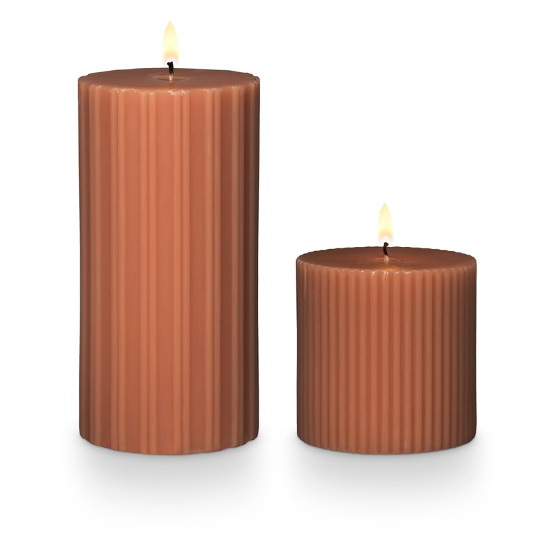 ILLUME Beautifully Done Medium Fragranced Pillar Candle, Terra Tabac