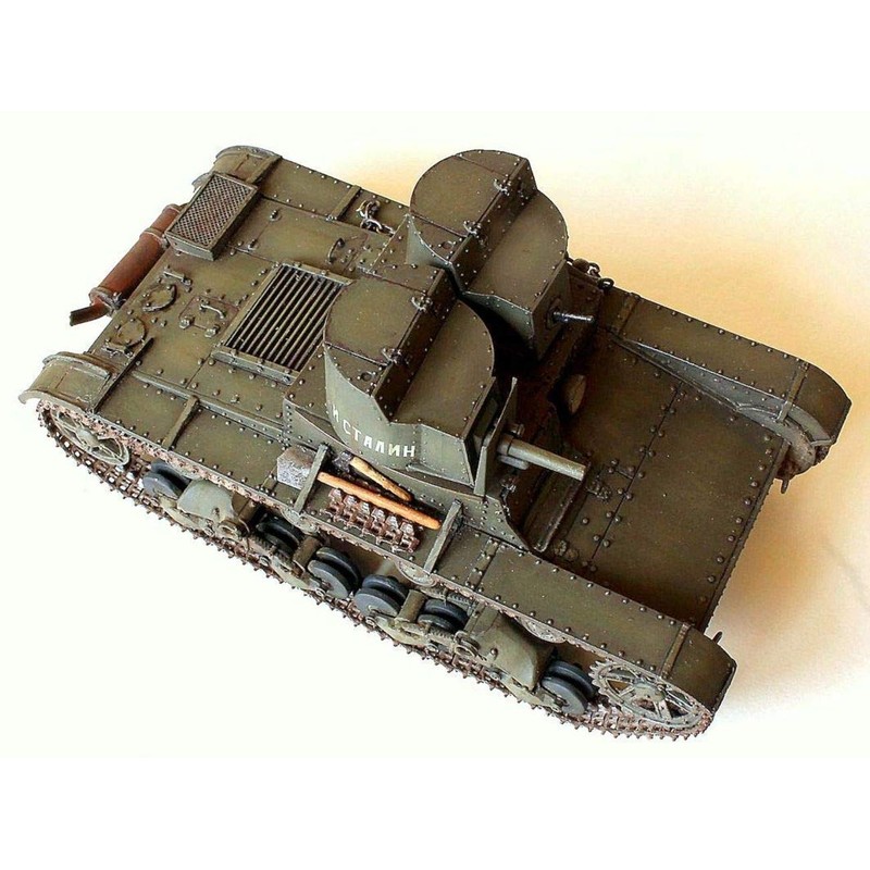 Zvezda 500783542 500783542-1:35 T-26 mod'32 Light Sov.Infantry Tank Plastic Construction