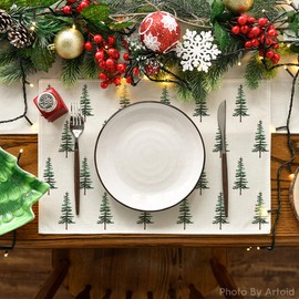 Artoid Mode Green Trees Christmas Placemats, Set of 4, 30 x 45 cm, Winter Place Mats, Washable Place Mats, Kitchen Party Decoration