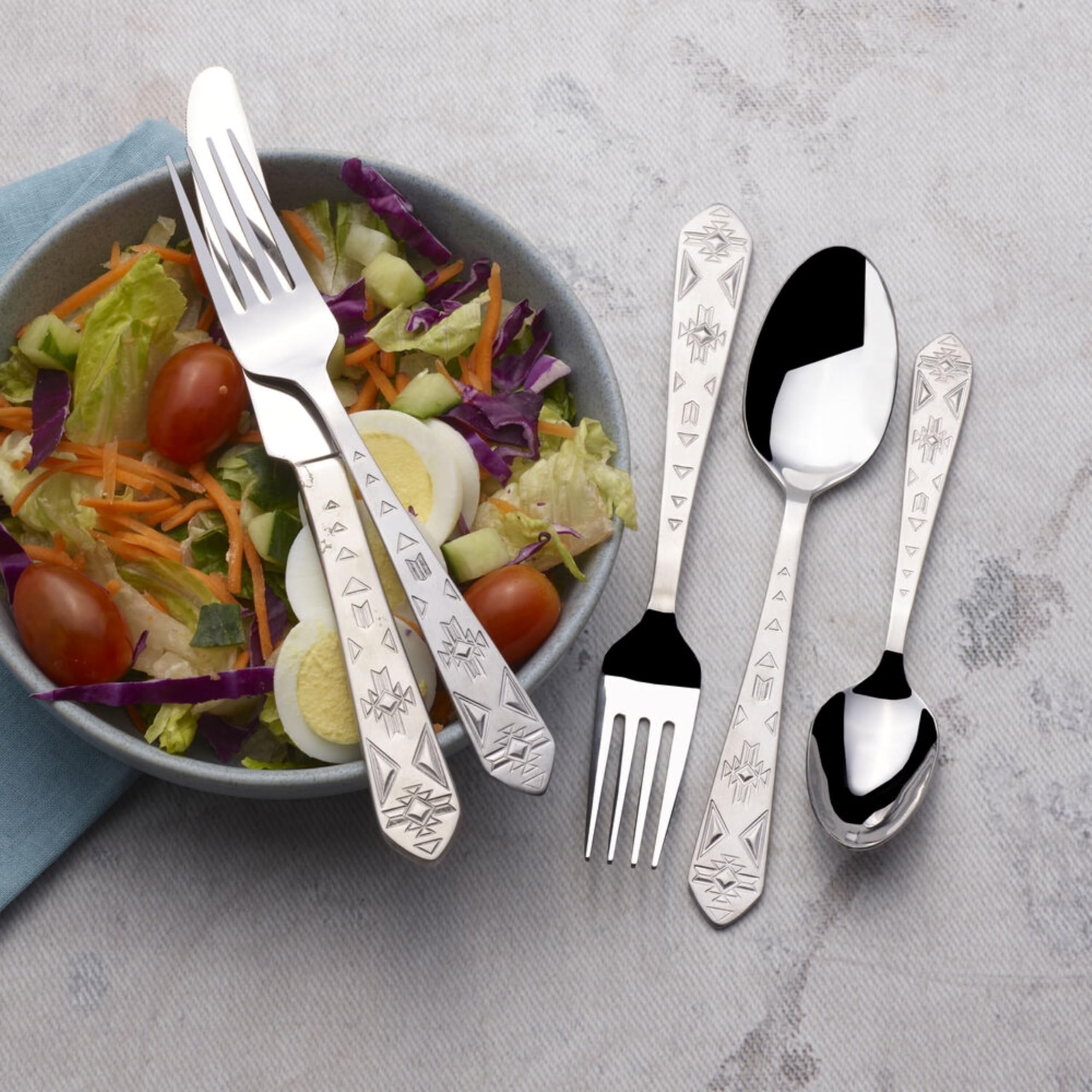 Towle Everyday Pueblo Flatware Set - Thumbnail 5