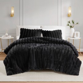 Madison Park Queen Comforter Set Reversible Faux-Fur Plush Comforters for Queen Size Bed, All Season Luxurious Ribbed Velvet Comforters Queen Size Bedding Set, Jasmine, Full/Queen, Black 3 Piece