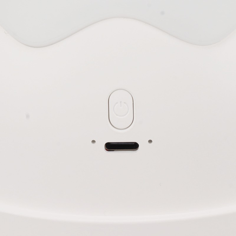 Small Humidifier 350ml Desktop Humidifier Snow House Warm Light USB