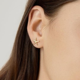 MUNDELL Plated 14K Gold Dainty Starfish Stud Earrings Minimalist Star Hypoallergenic Earrings for Women Jewelry Gifts