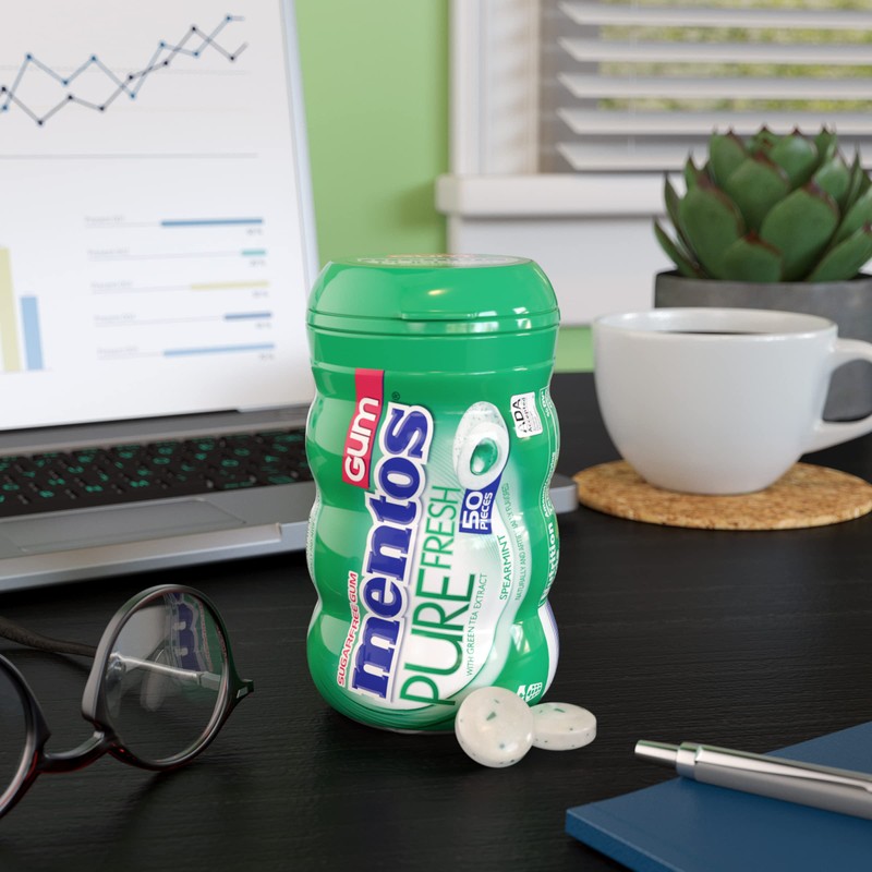 Mentos Pure Fresh Holiday Sugar-Free Chewing Gum with Xylitol, Spearmint,