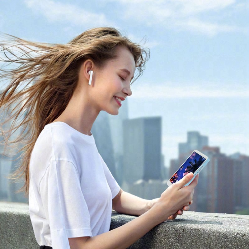MP4 Player with Bluetooth and WiFi HiFi Sound 5.0inch Full