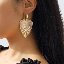 TseenYi Punk Big Leaf Earrings Vintage Leaf Drop Earrings Gold Leaf Dangle Earrings Boho Leaf Stud Earrings Large Leaf Dangling Earrings Jewelry for Women and Girls