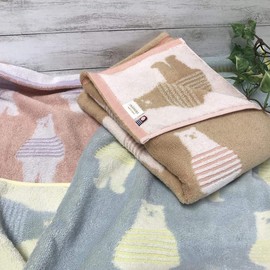 Imabari Towels, Bath Towels, Set of 2 (Brand Certified), 23.6 x 47.2 inches (60 x 120 cm), Pink, Brown, Border Bear Pattern, Cute, Fluffy, Water Absorbent, Quick Drying (1 Pink and 1 Brown)