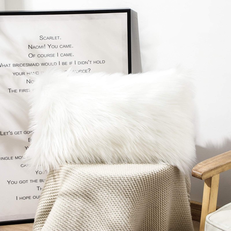 OYIMUA White 12'' x 20'' Fluffy Soft Faux Fur Cushion