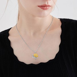 SELKAT Sea Turtle Necklace for Women 925 Sterling Silver Dainty Sea Turtle Sunflower Pendant Necklace Birthday Anniversary Valentine's Day Jewelry Gift for Her