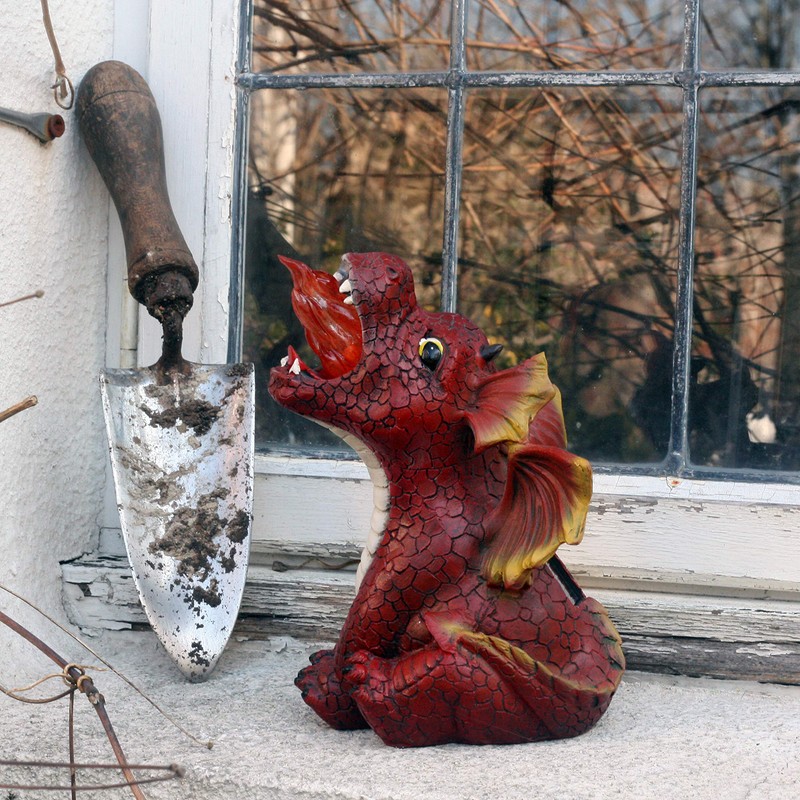 Dylan The Dragon 20cms Tall Light up Solar garden statue