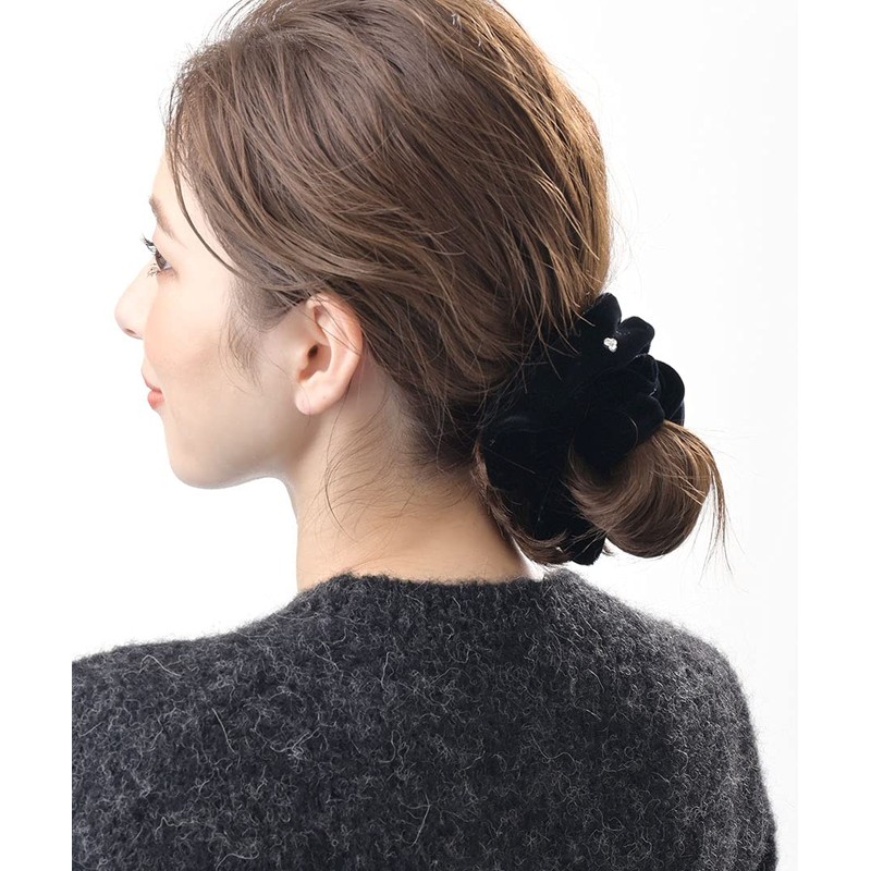[ヴxante-nu] vingtaine Rhinestone Velour Ruffle Scrunchie Hair Accessories HS – 68 Black