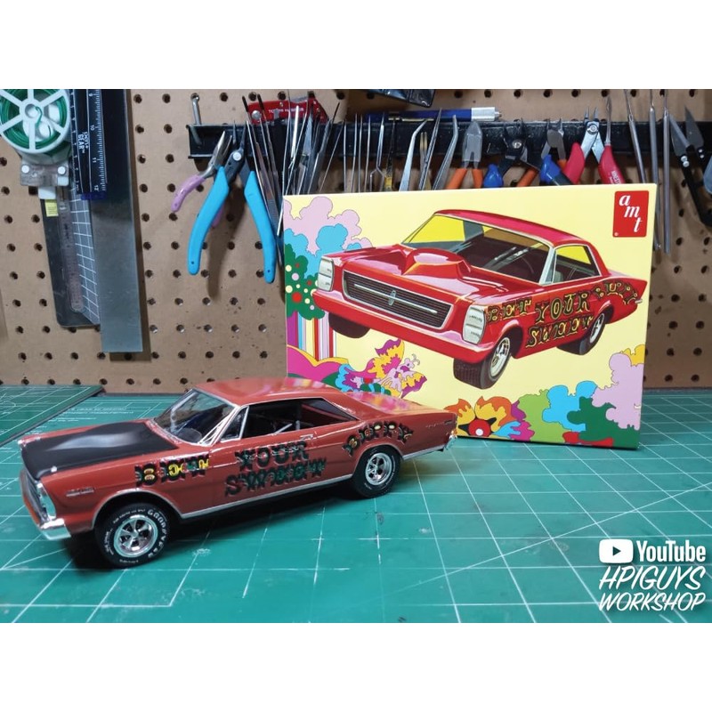 AMT 1966 1:25 Scale Ford Galaxie Sweet Bippy Model Kit
