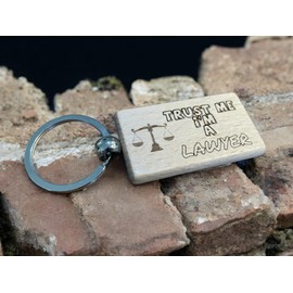 Ashton and Finch Trust Me, I’m a Lawyer Keyring – Engraved with Scales of Justice Design – Fun and Thoughtful Gift for Lawyers