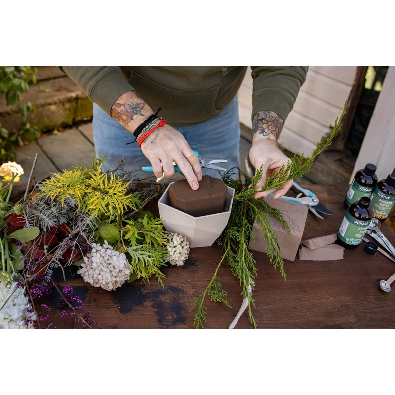 OASIS Forage Spring-Loaded Floral Stem Cutter | Stainless Steel Serrated