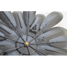 Wjterapuu 2pcs Black Metal Flower Wall Decor. (11" H x 11" W x 1.18" D)