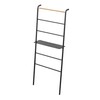 YAMAZAKI home Tower Leaning Ladder With Shelf Black