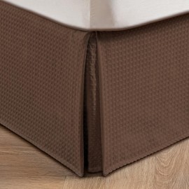 MIYE - Falda de cama plisada con textura de gofre, volante de polvo a medida de 30.5 cm de caída, fácil de ajustar, lavable a máquina (marrón, tamaño King - caída de 30.5 cm)
