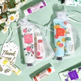 AZEN 50 juegos de regalos a granel, crema de manos y bálsamo labial a granel con bolsa de organza, tarjeta de agradecimiento, regalos para baby shower