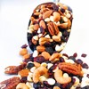 NY SPICE SHOP White Raspberry Truffle Trail Mix with Mixed