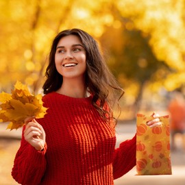 Epakh 48 Pcs Thanksgiving Fall Plastic Gift Bags Bulk 9.8" x 6.3" Autumn Maple Leaves Pumpkin Candy Goodie Treat Bag with Handle for Fall Autumn Harvest Thanksgiving Party Favor Supplies (Pumpkin)