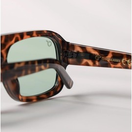OS SUNGLASSES Roma Sunglasses - Acetate Frame, Lenses 54 mm, Bridge 20 mm, Temple 145 mm, Rome Green Turtle