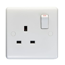Eurolite Enhance White Plastic 13A 1 Gang Switched Socket Single Pole