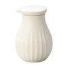 Soy oil that does not fall off the lid white
