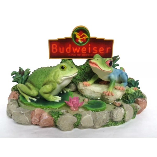 Budweiser 1997 Boy Meets Girl Budweiser Frogs Figurine F7 NOS